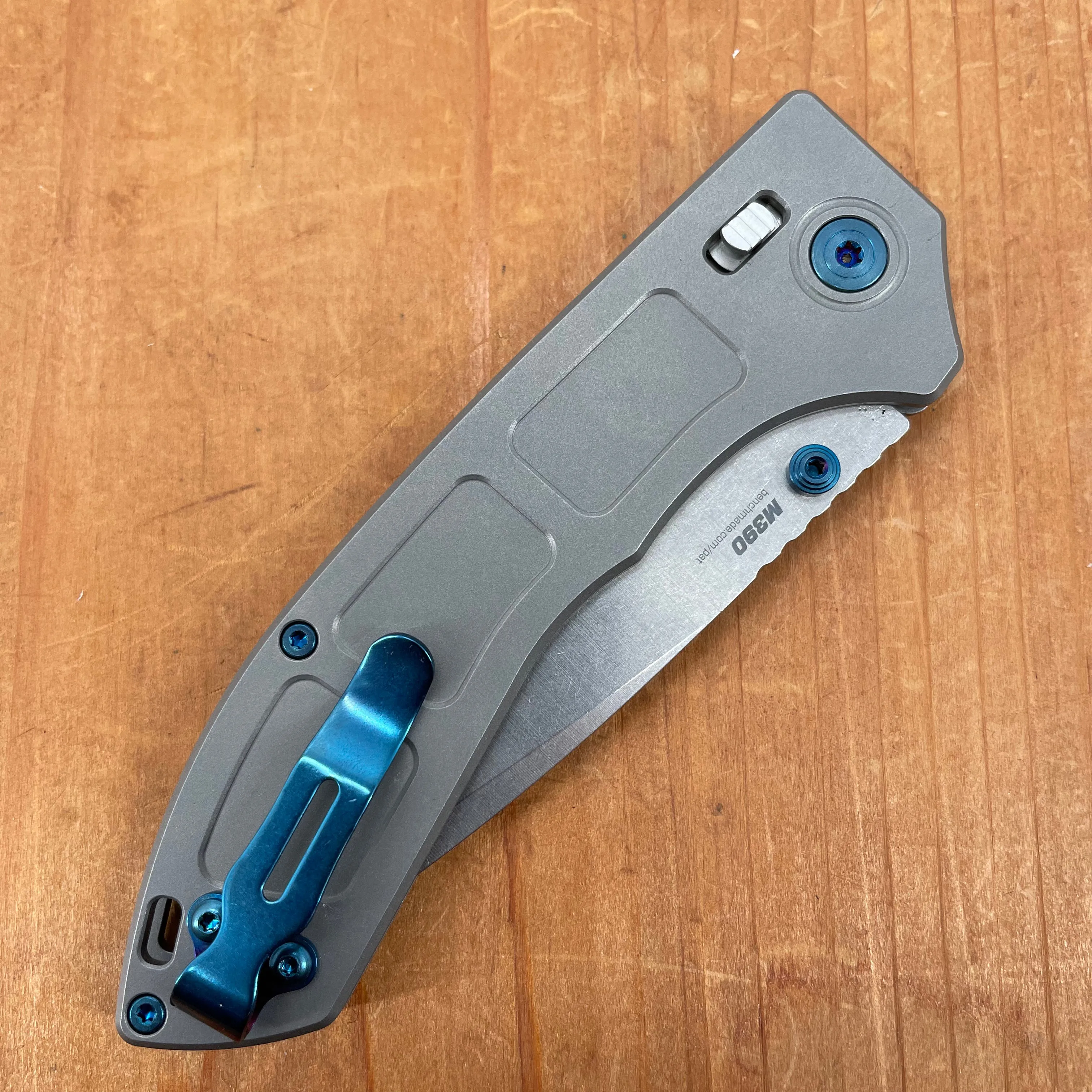 Benchmade 748 Narrows Drop Point M390 AXIS Lock Raw Titanium Handle