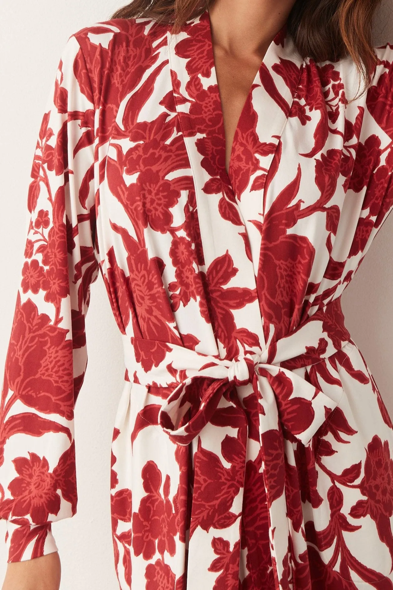 Quinn Banded Short Robe | Scarlet Floral