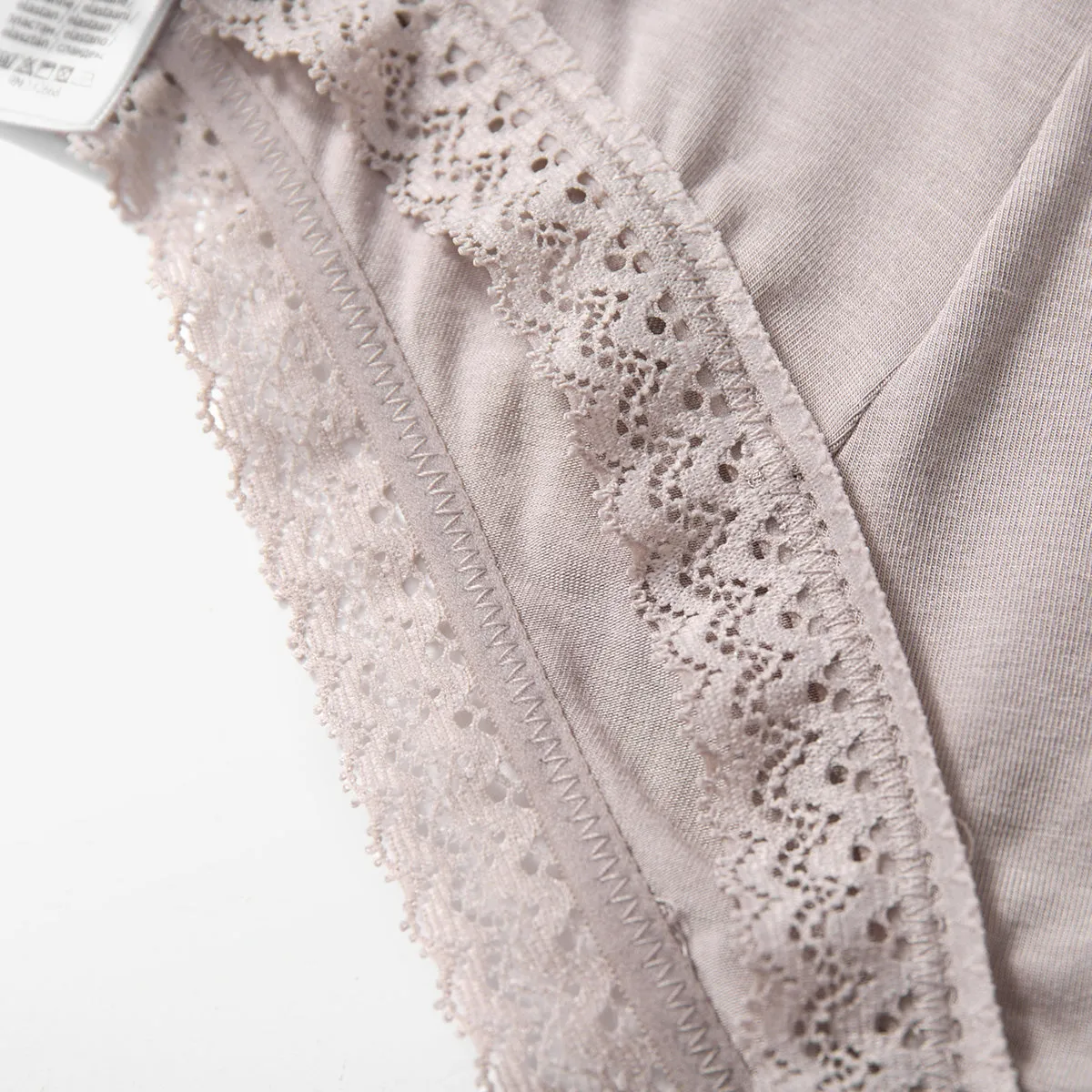 Silktouch TENCEL™ Modal Air Panty with lace